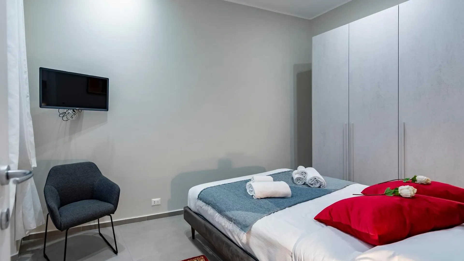 Lovely Flats In Genova Historic Center Janov