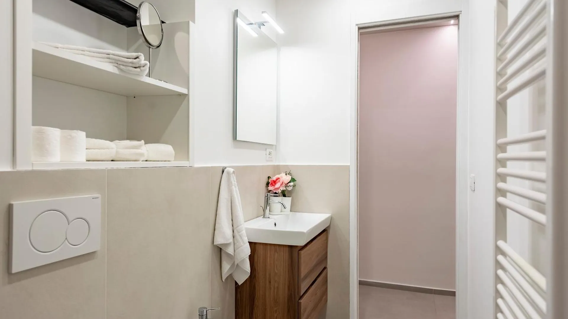 Lovely Flats In Genova Historic Center Apartmán Janov